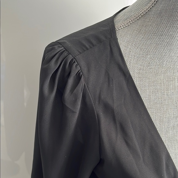 FUNKY SOUL Elegant Black Tie-Front Lined Long Sleeve Shorts Romper, Size L - Picture 3 of 12